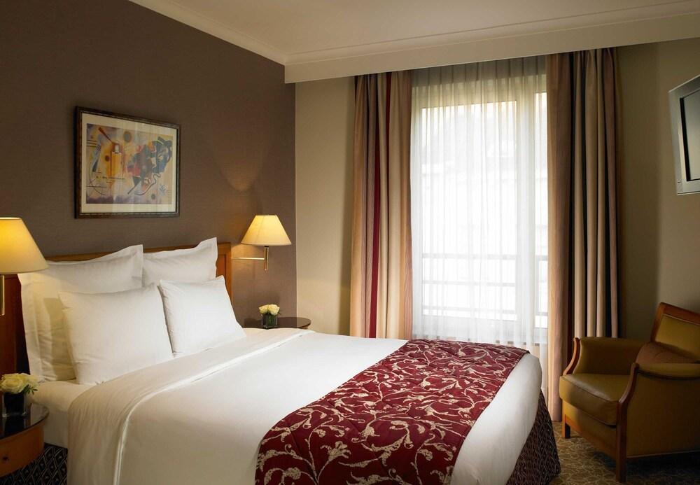 Marriott Executive Brussels Hotel 4*